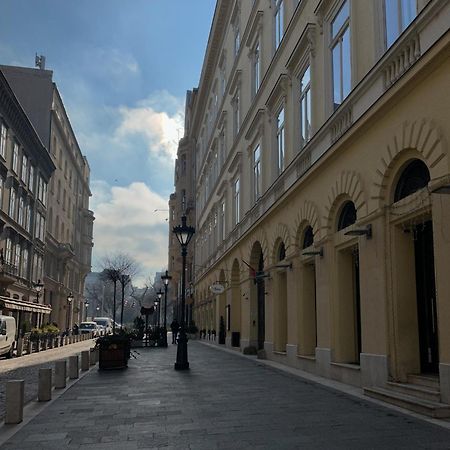 Dolce Vita Basilica Budapest Esterno foto